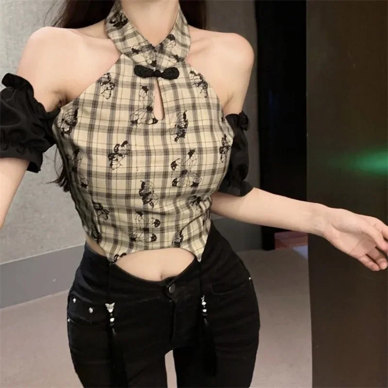 Sophisticated Blouse with a Clean Classic Look