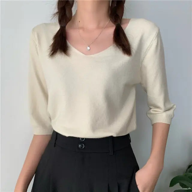 Beautifully Crafted Blouse in a Classic Style