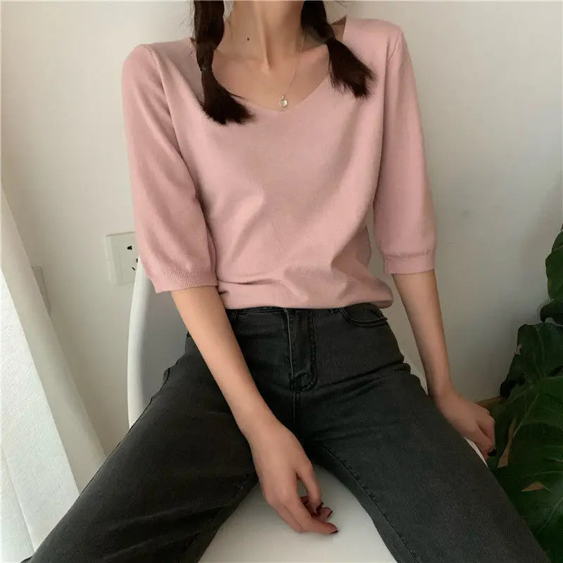 Beautifully Crafted Blouse in a Classic Style