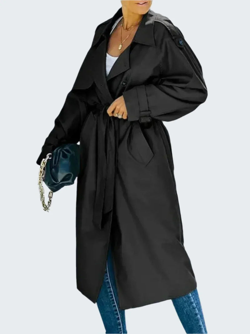Well Tailored Coat with a Graceful Silhouette