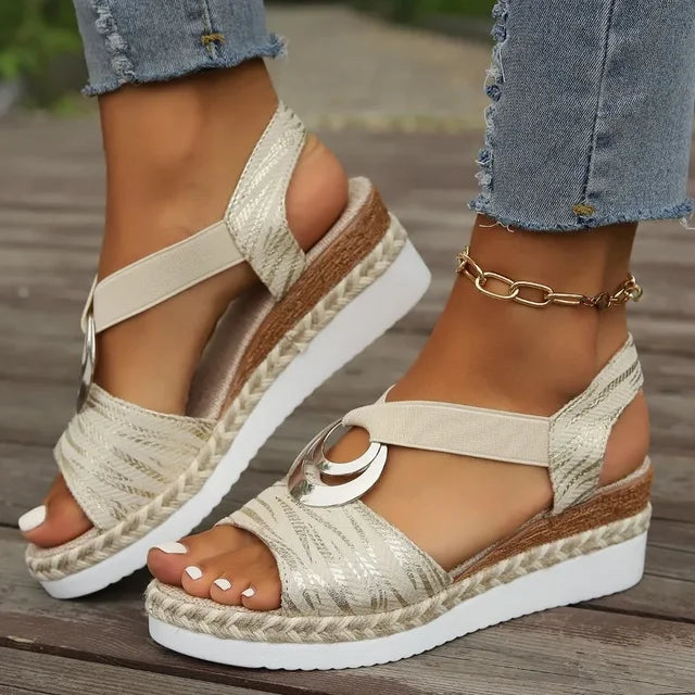 Graceful Orthopedic Sandals for Modern Look