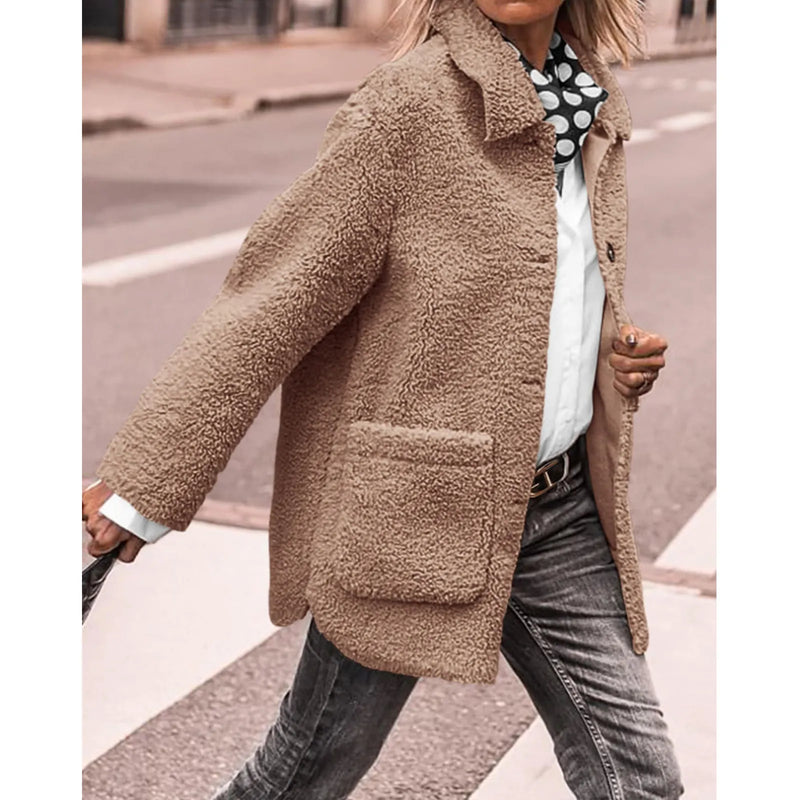 Beautifully Crafted Coat in a Classic Style
