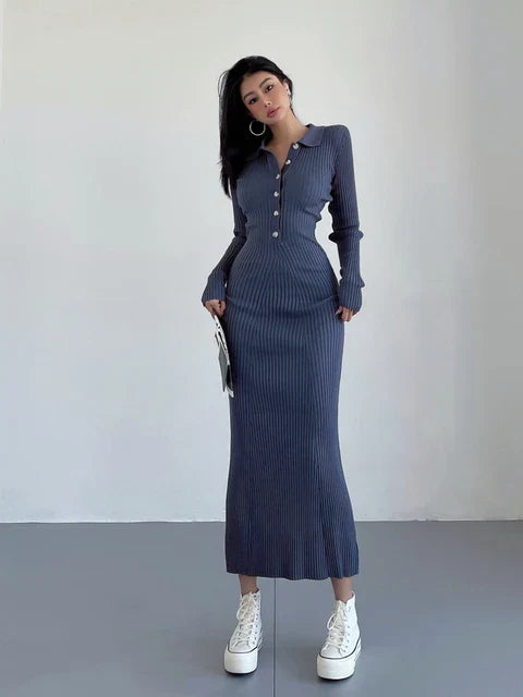 Beautifully Finished Dress in a Timeless Design