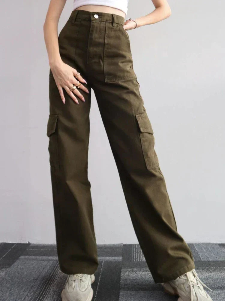 Classic Vintage Pants with a Flattering Fit