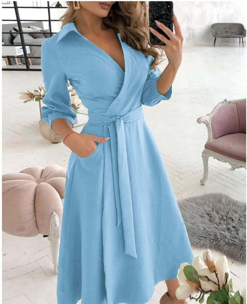 Classic Vintage Dress with a Flattering Fit