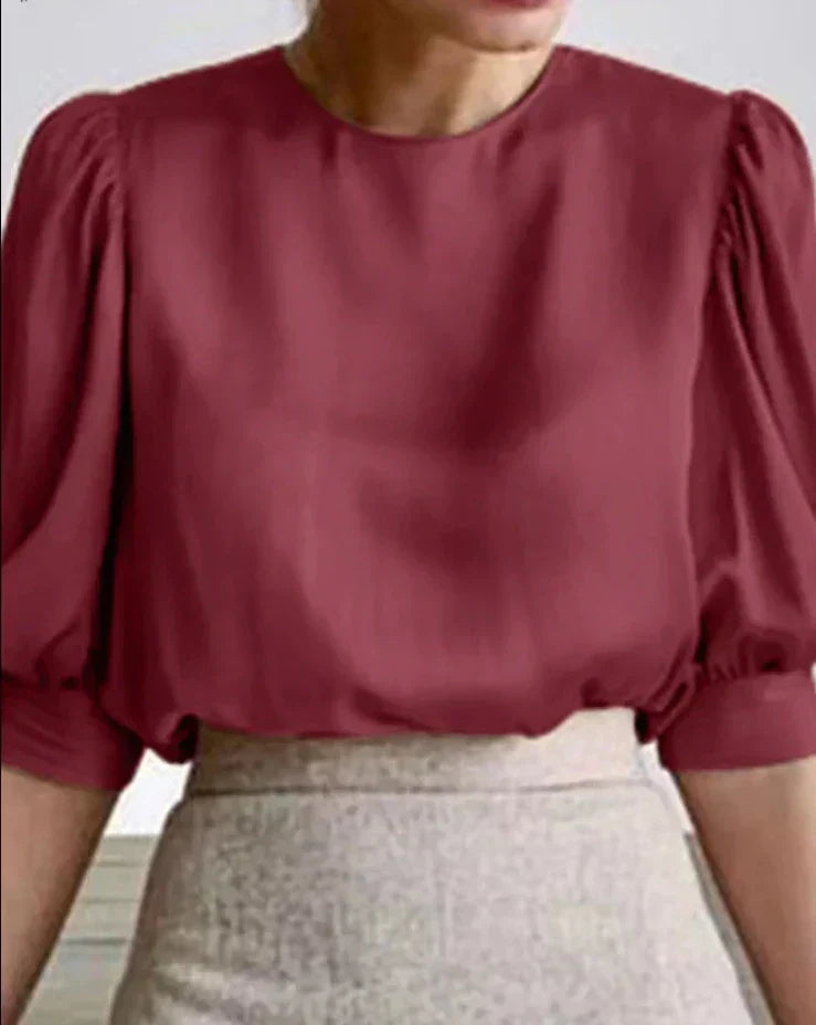 Sophisticated Blouse with a Clean Classic Look