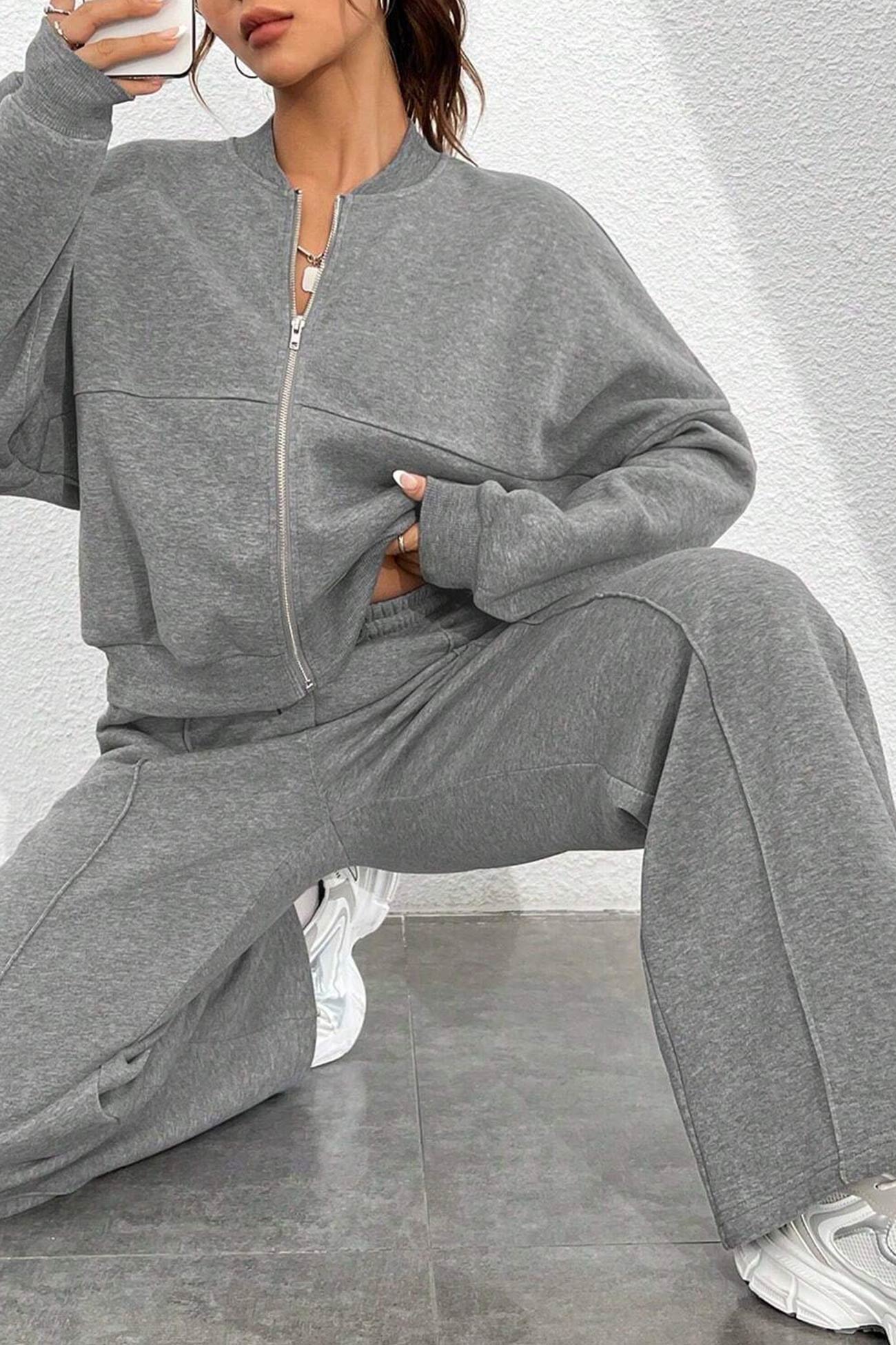 Effortlessly Elegant Cardigan with a Timeless Design