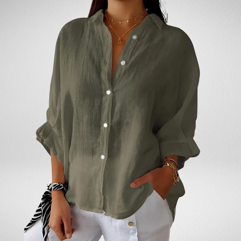Classic Vintage Blouse with a Flattering Fit