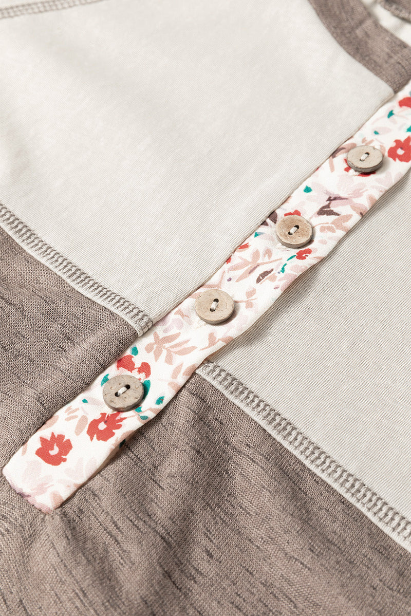 Effortlessly Elegant T-Shirt with a Timeless Design