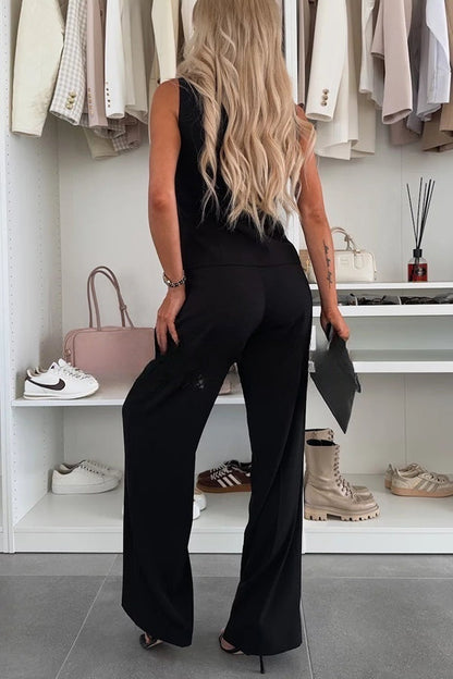 Effortlessly Elegant Pants with a Timeless Design