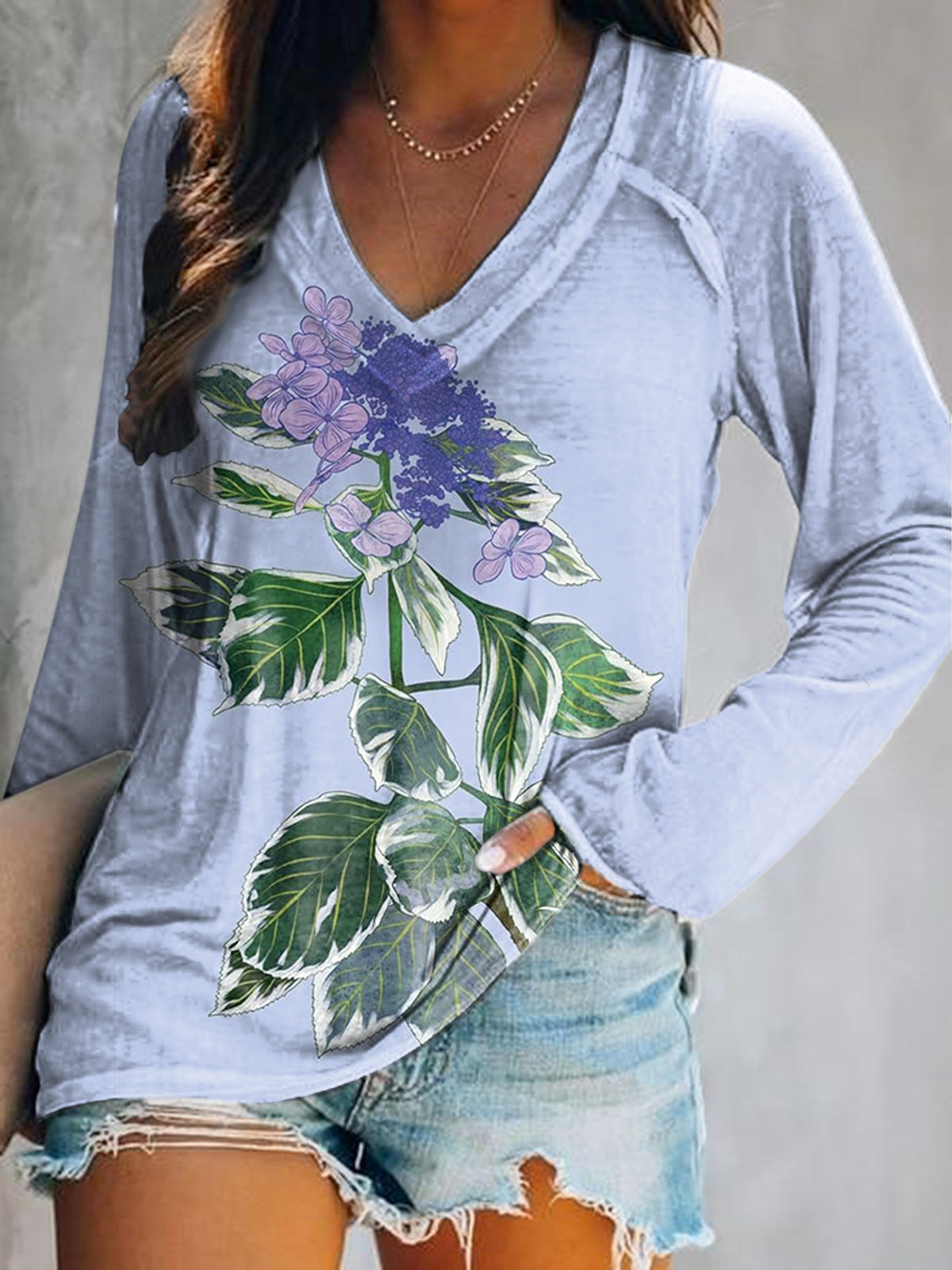Women's Floral Art Print V-Neck Long Sleeve Top