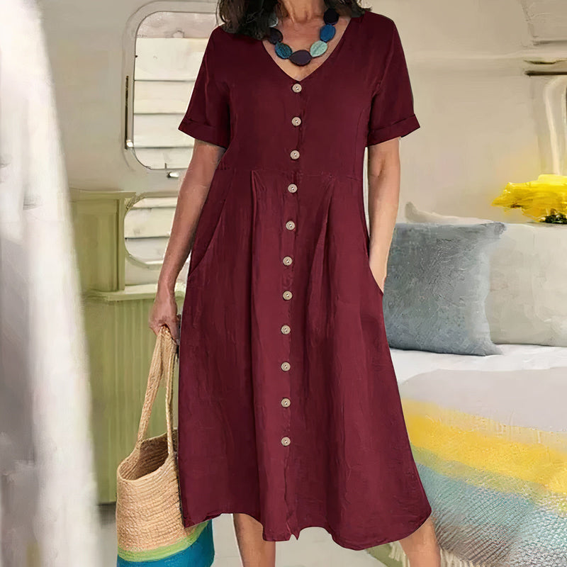 Well Tailored Dress with a Graceful Silhouette