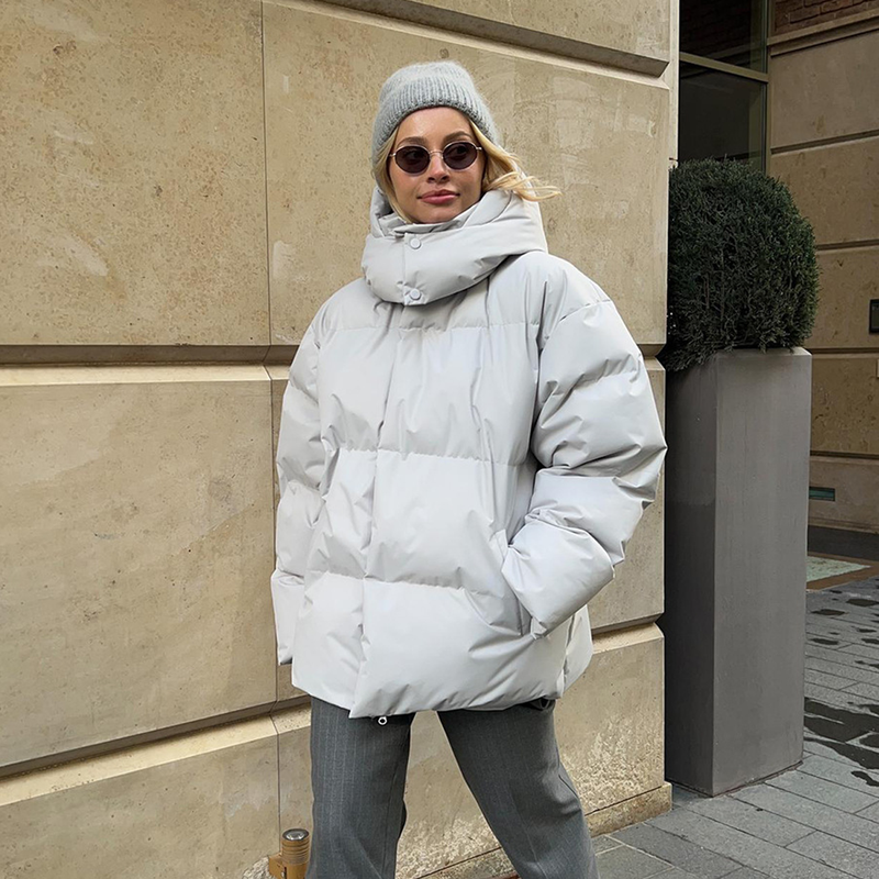 Effortlessly Elegant Jacket with a Timeless Design