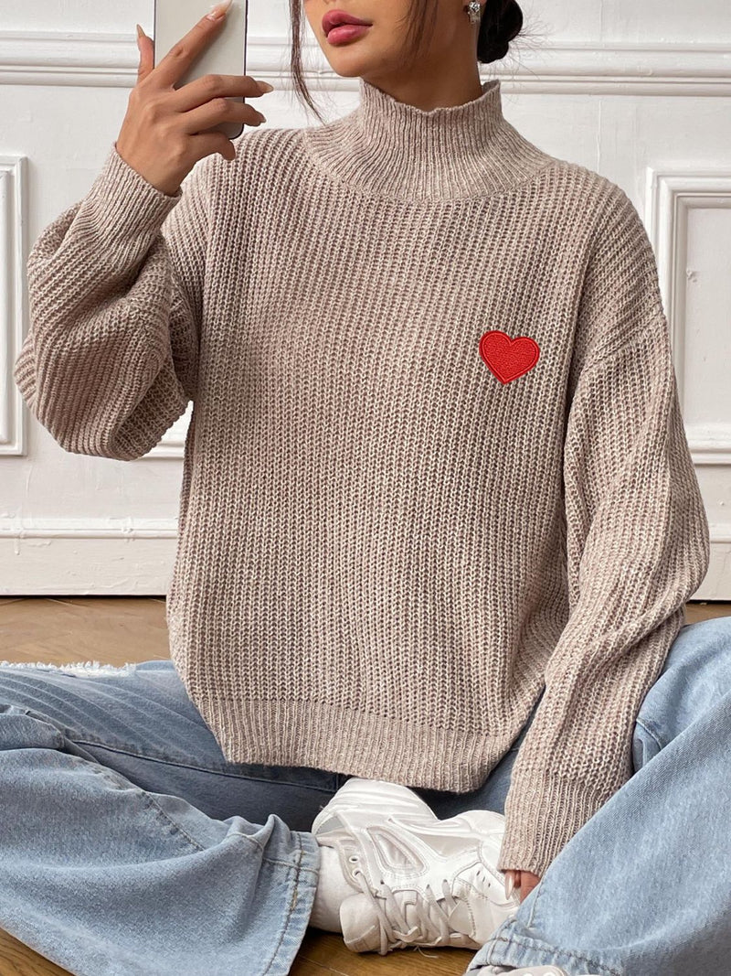 Effortlessly Elegant Sweater with a Timeless Design