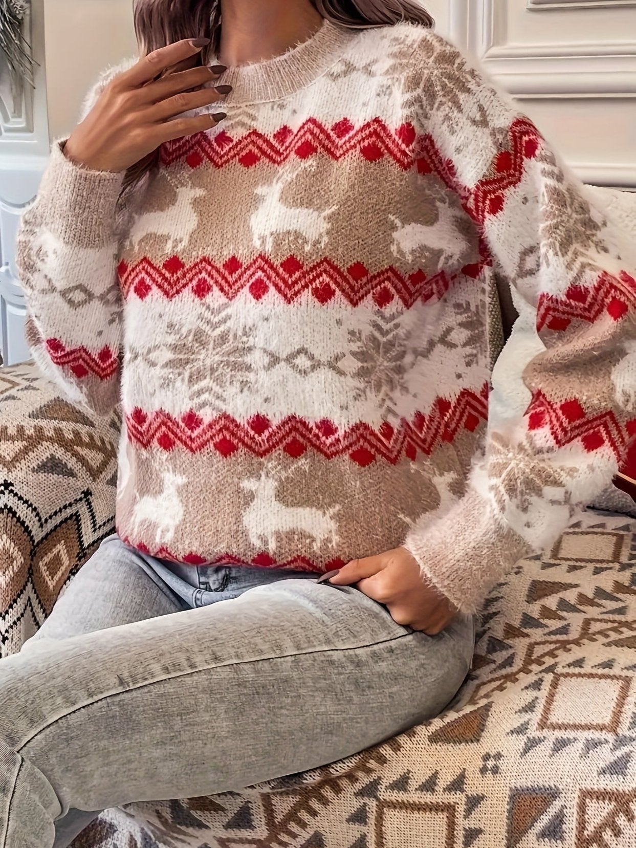 Well Tailored Sweater with a Graceful Silhouette