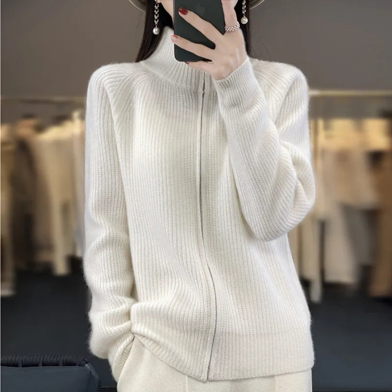 Effortlessly Elegant Cardigan with a Timeless Design