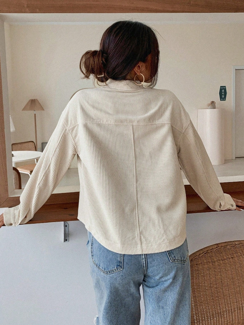 Gracefully Styled Jacket for Any Occasion