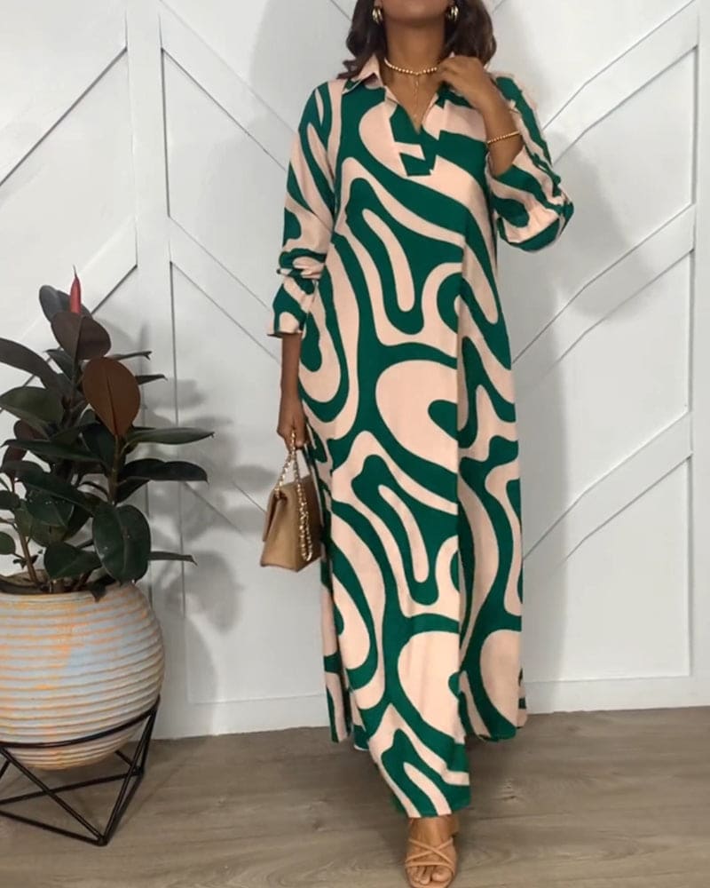 Beautifully Finished Dress in a Timeless Design
