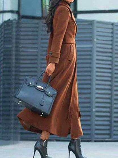Sophisticated Coat with a Clean Classic Look