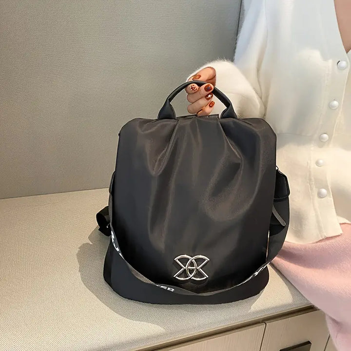 Effortlessly Elegant Bag with a Timeless Design