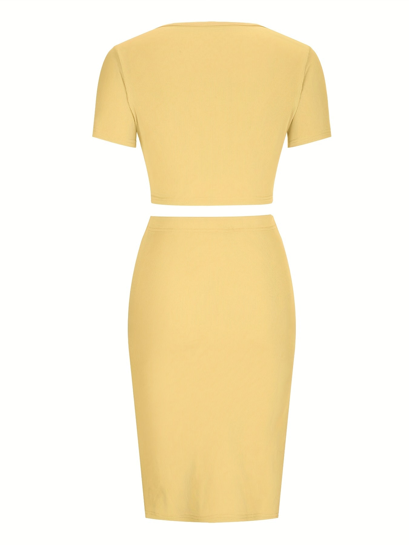 Effortlessly Elegant Top with a Timeless Design
