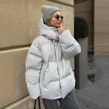 Effortlessly Elegant Jacket with a Timeless Design