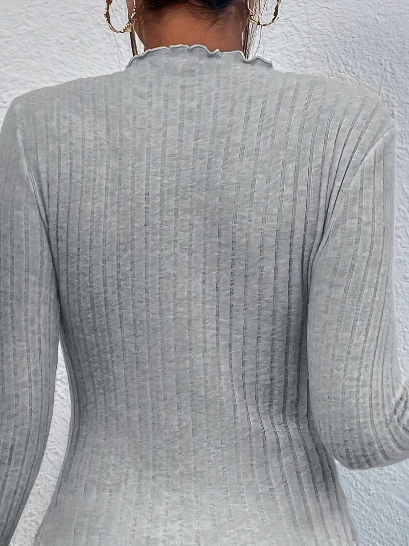 Well Tailored Shirt with a Graceful Silhouette