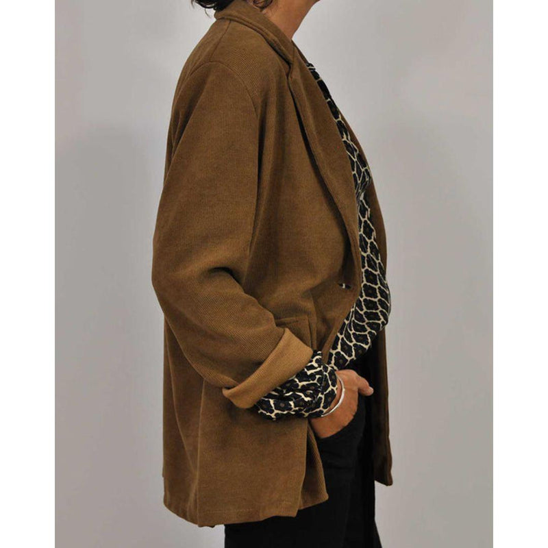 Elegantly Styled Blouse for Everyday Wear