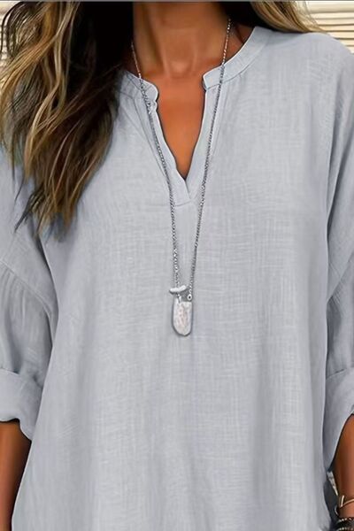 Classic Vintage Blouse with a Flattering Fit
