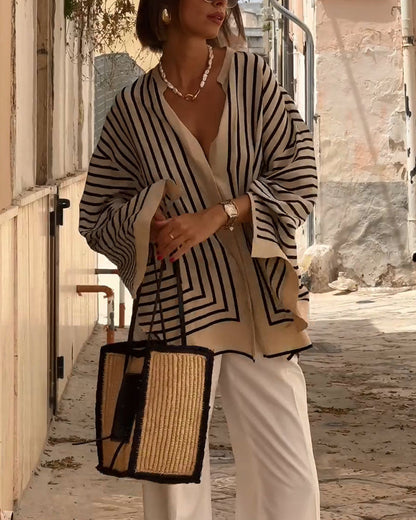 Classic Vintage Blouse with a Flattering Fit