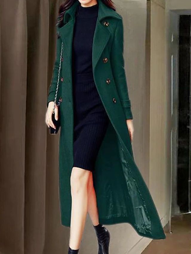 Sophisticated Coat with a Clean Classic Look