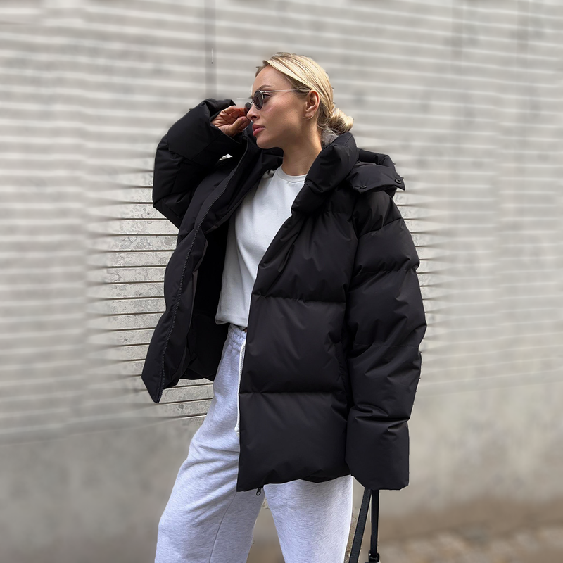 Effortlessly Elegant Jacket with a Timeless Design