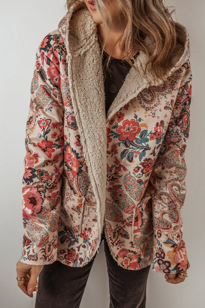 Effortlessly Elegant Jacket with a Timeless Design