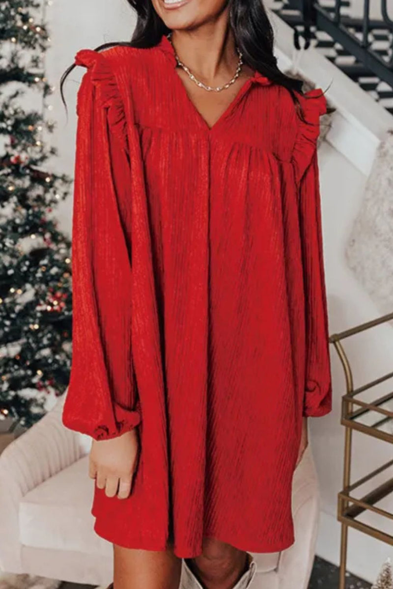 Beautifully Finished Dress in a Timeless Design