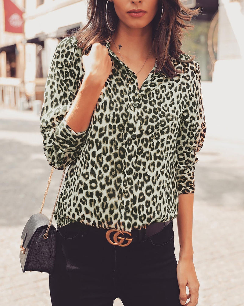 Beautifully Crafted Blouse in a Classic Style