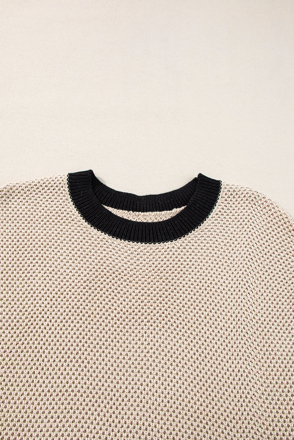 Effortlessly Elegant Top with a Timeless Design