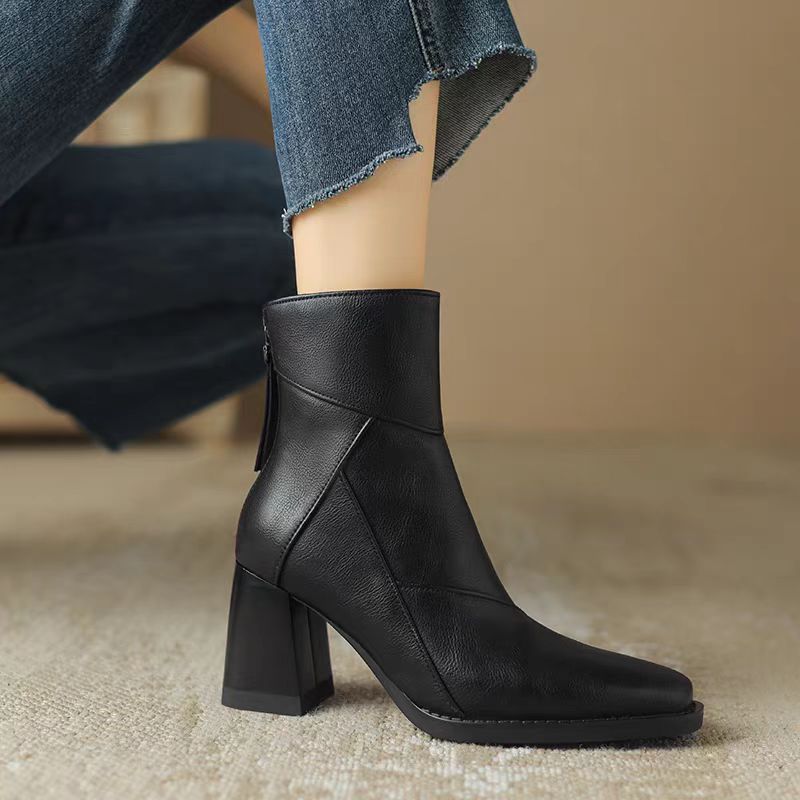 Graceful Orthopedic Boots for Modern Look