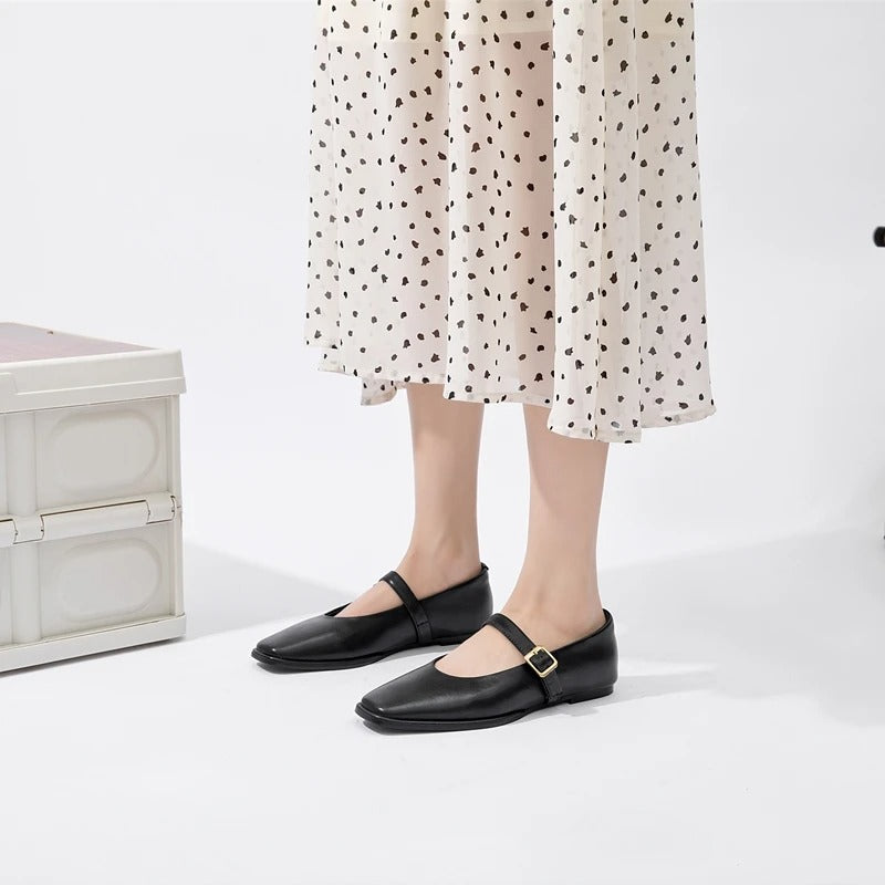 Classic Vintage Garment with a Flattering Fit