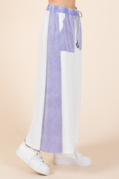 Classic Vintage Pants with a Flattering Fit
