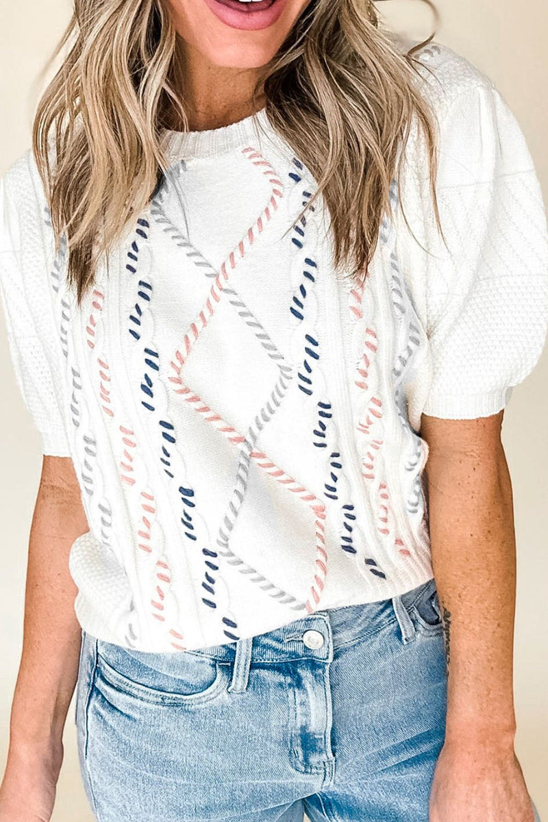 Effortlessly Elegant Sweater with a Timeless Design