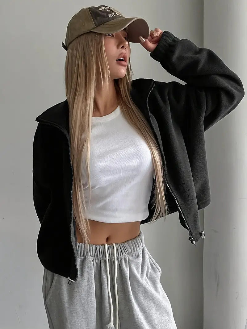 Well Tailored Jacket with a Graceful Silhouette