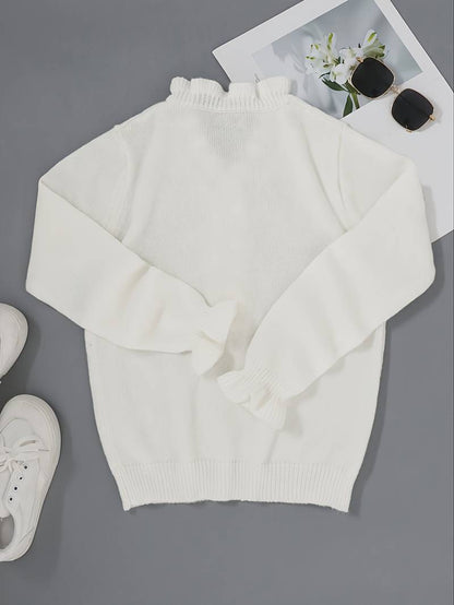 Well Tailored Sweater with a Graceful Silhouette