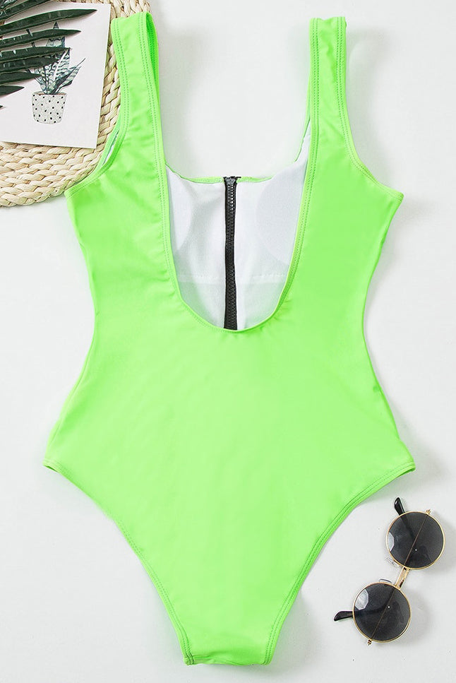 Effortlessly Elegant Garment with a Timeless Design