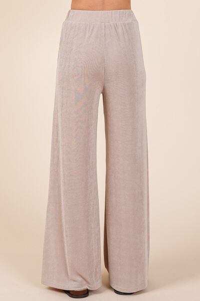 Sophisticated Pants with a Clean Classic Look