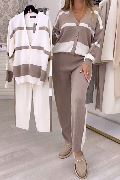 Well Tailored Sweater with a Graceful Silhouette