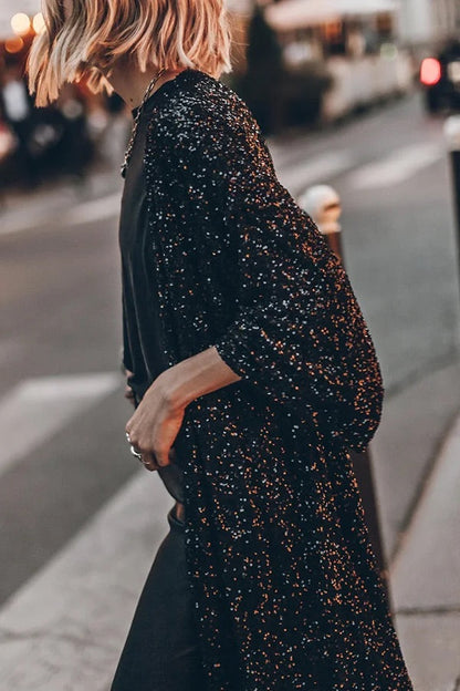 Effortlessly Elegant Garment with a Timeless Design