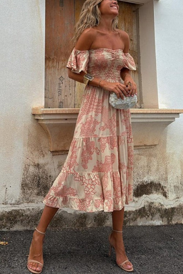 Effortlessly Elegant Dress with a Timeless Design