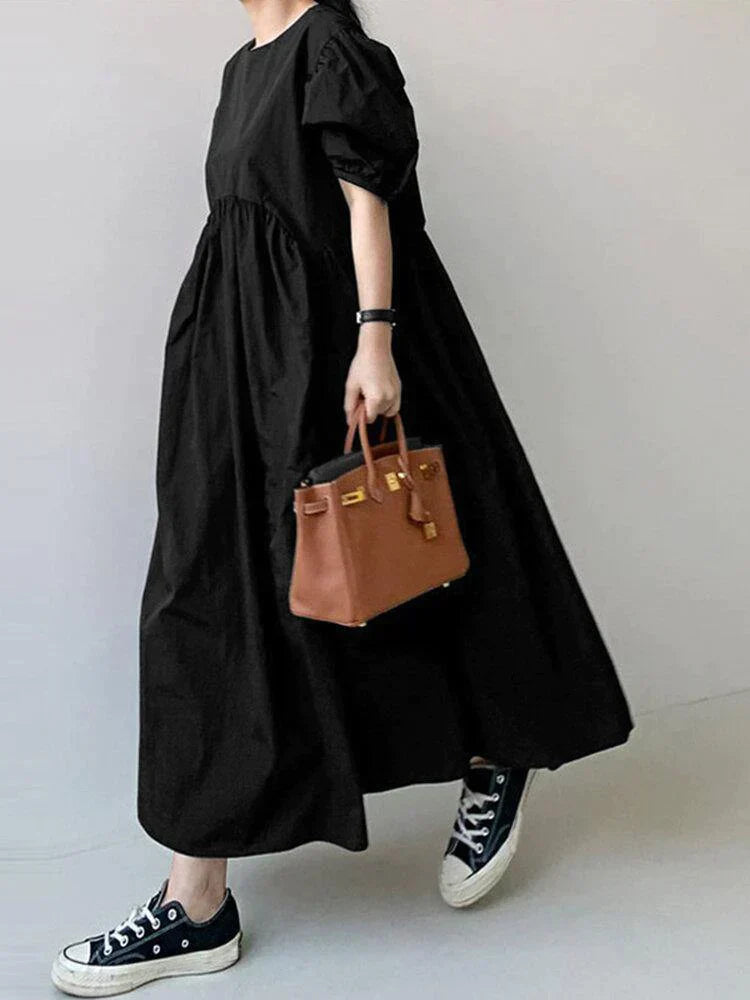 Effortlessly Elegant Dress with a Timeless Design