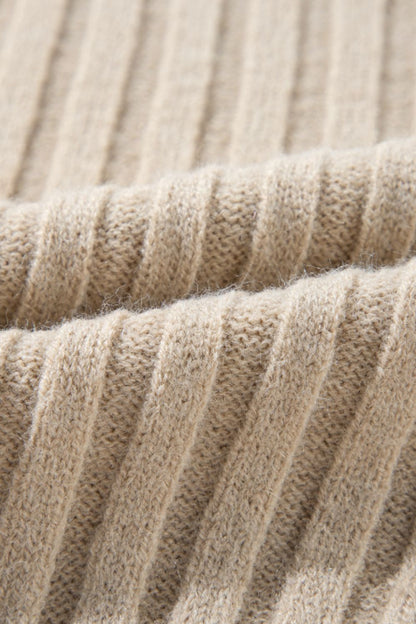 Effortlessly Elegant Sweater with a Timeless Design
