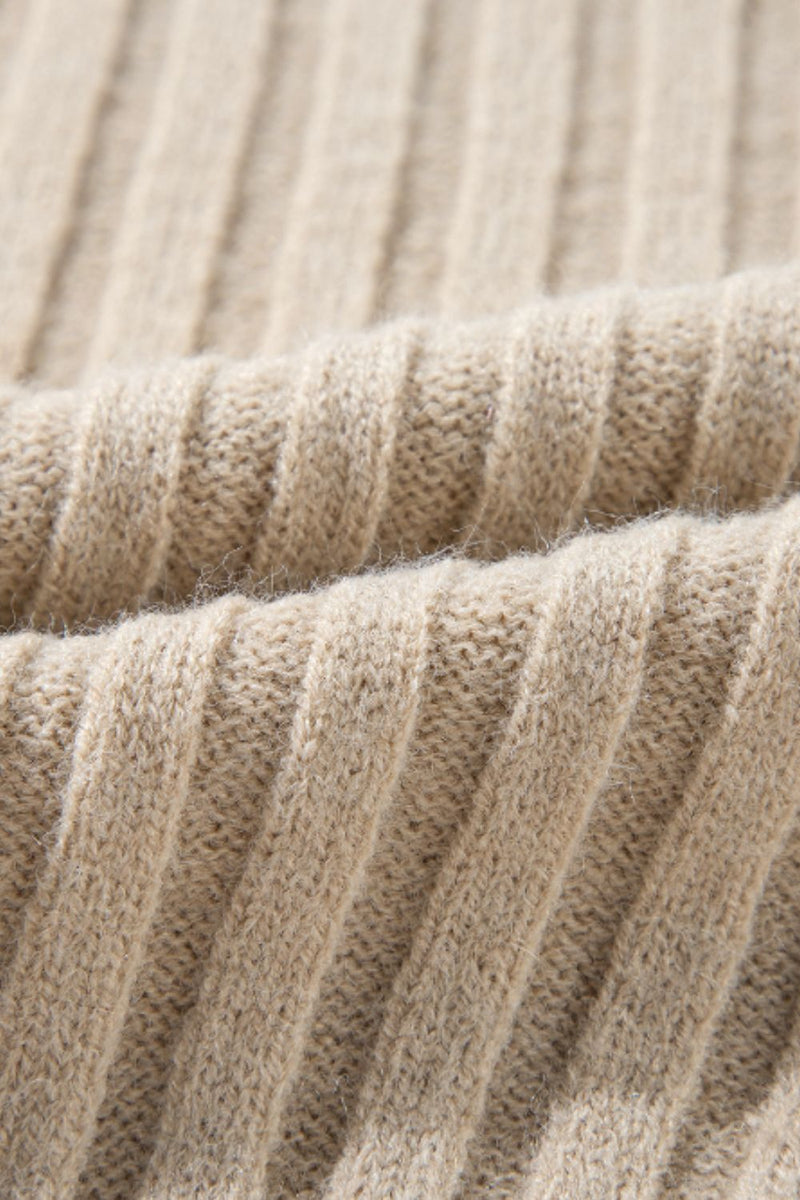 Effortlessly Elegant Sweater with a Timeless Design